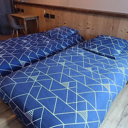 Chambre Les Etoiles De Bevy Septmoncel-Les-Molunes Номер фото